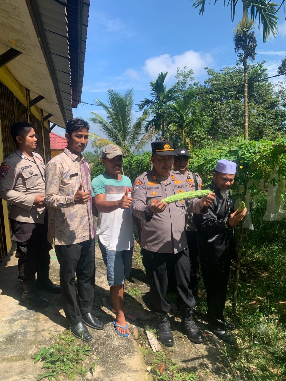 Dukung Program Asta Cita Presiden RI, Sat Binmas Polres Kuansing Lakukan Pengecekan dan Penilaian Lomba Pekarangan Bergizi 
